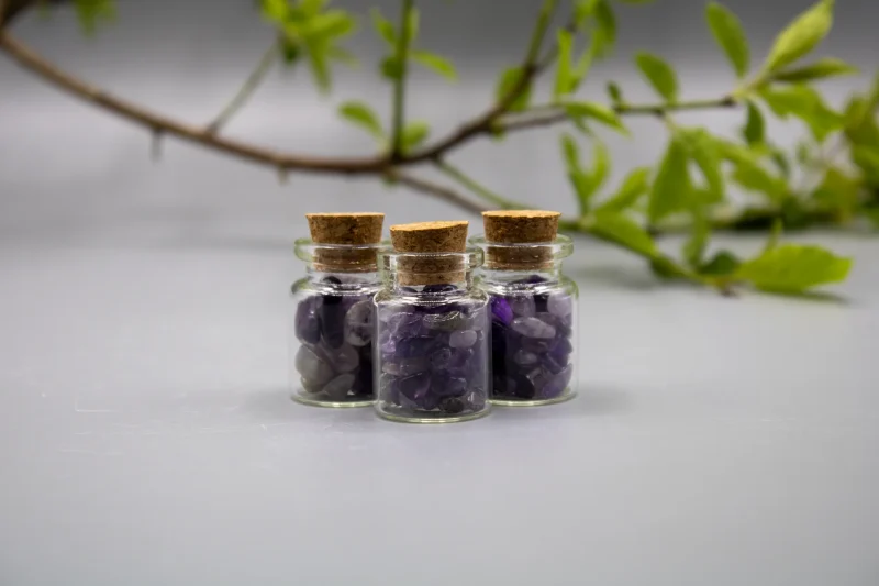 Mini Glas Flaske m. Chips - Ametyst - SoulCandy.dk