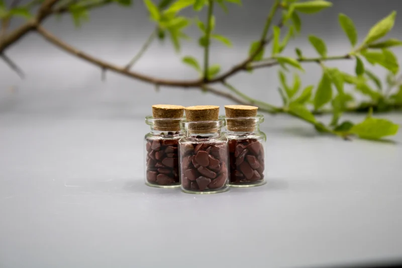 Mini Glas Flaske m. Chips - Rød Jaspis - SoulCandy.dk