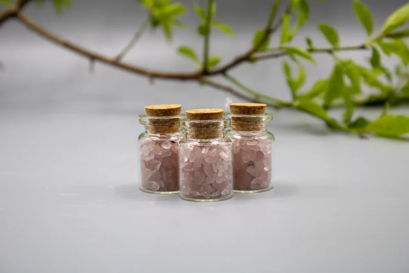 Mini Glas Flaske m. Chips - Rosenkvarts - SoulCandy.dk