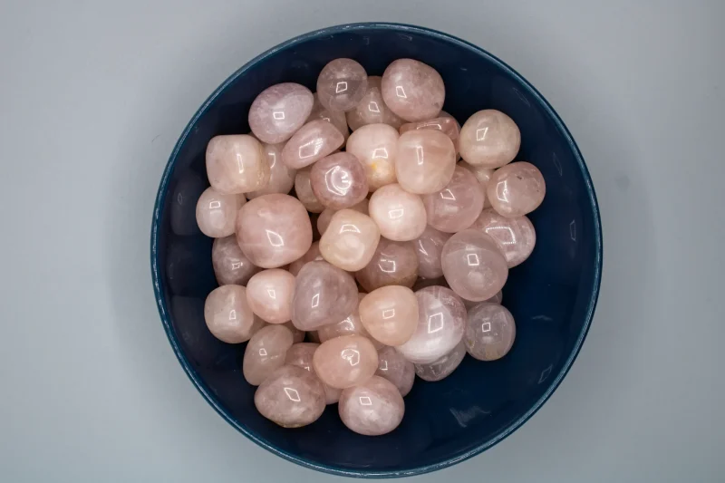 Poleret Rosenkvarts Lommesten - SoulCandy.dk