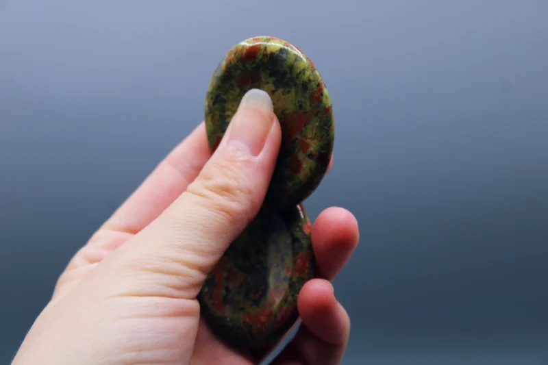 Unakit Jaspis Worrystone (1)